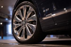 Bentley Flying Spur 2020 года  (JP)
